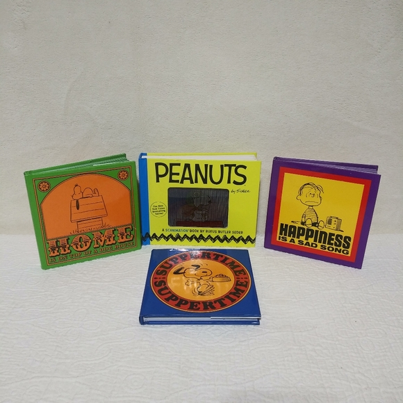 Peanuts Set of 4 Hardback Books